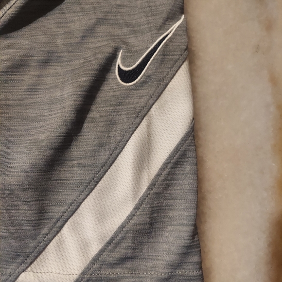 Nike Dri Fit Academy T Shirt Soccer Grey - Picture 6 of 8
